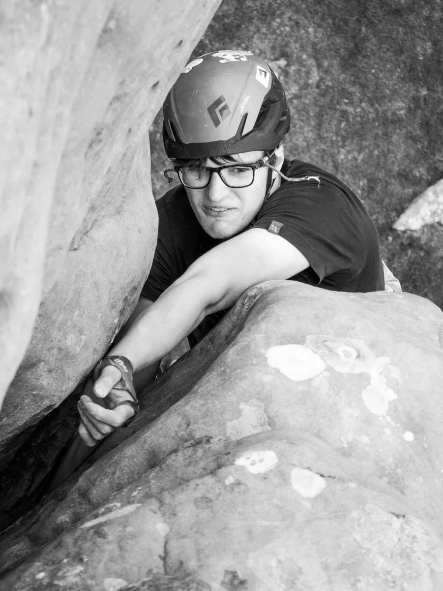 Overhanging Crack - Northumberland - Charlie Banford - 2023